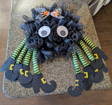 Halloween Wreath Making Workshop (Sunday, September 28th @ 1pm)