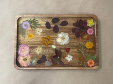Pressed Flowers Resin Boards (Friday, October 24th @ 6pm)
