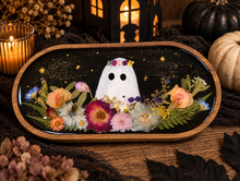 Boo-tanical Pressed Flower Ghost Art (Saturday, September 12th @ 9:30am)