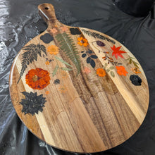 Pressed Flowers Resin Boards (Saturday, May 30th @ 2pm)