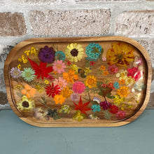 Pressed Flowers Resin Boards - Open Pour Workshop (Saturday, January 3rd @ 1pm)